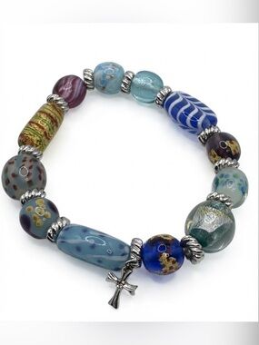 Bradford Exchange BGE Murano Style Art Glass Bead Stretch Bracelet Cross Charm
